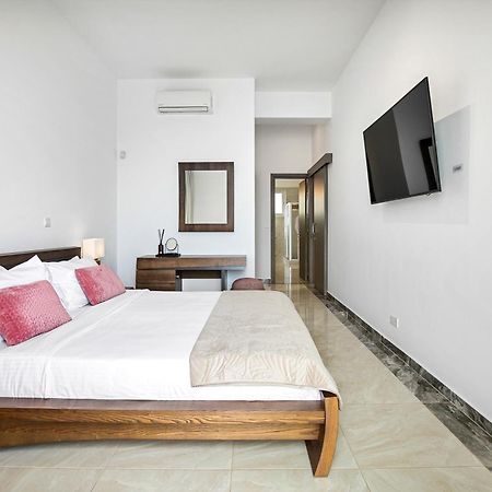 Olymp Luxury Villa D - Luxury Escape With Direct Beach Access And Unique Sunsets بافوس المظهر الخارجي الصورة